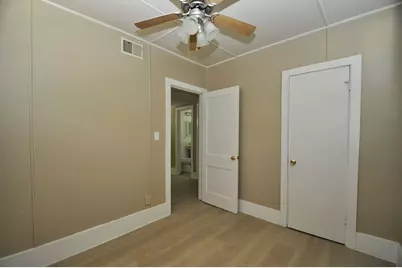 615 Green Street #LOWER, Ottawa, IL 61350 - Photo 9