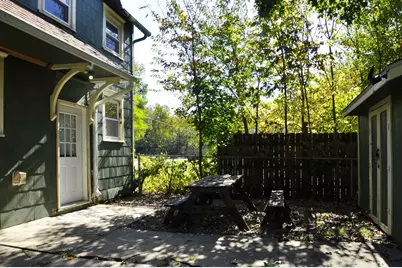 615 Green Street #LOWER, Ottawa, IL 61350 - Photo 11