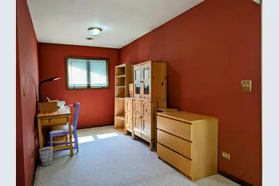 910 E Cherry Lane, Arlington Heights, IL 60004 - Photo 17