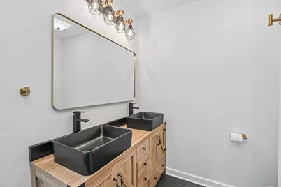 411 Leach Avenue, Joliet, IL 60432 - Photo 13