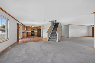 603 Walnut Ave, Maple Park, IL 60151 - Photo 9