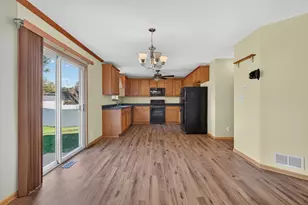 603 Walnut Ave, Maple Park, IL 60151 - Photo 13