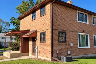 305 Dogwood St, Park Forest, IL 60466 - Photo 3