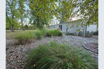 119 W Galaxy Drive, Chicago, IL 62898 - Photo 9