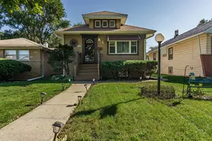 125 S 21st Ave, Maywood, IL 60153 - Photo 1