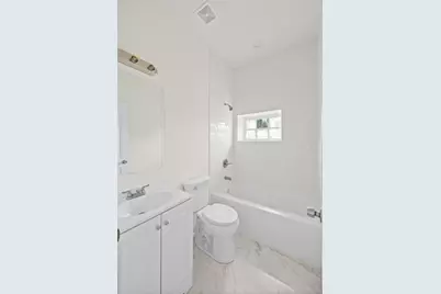 3107 N Harding Avenue #2W, Chicago, IL 60618 - Photo 7