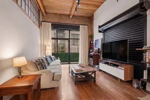 420 W Ontario St, Chicago, IL 60654 - Photo 3