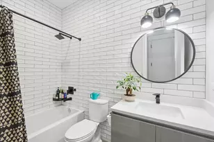 2114 W Belmont Ave, Chicago, IL 60618 - Photo 11