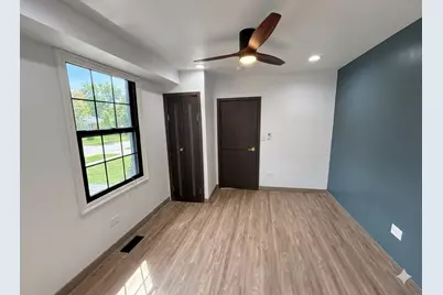 1836 Hartrey Avenue, Evanston, IL 60201 - Photo 17