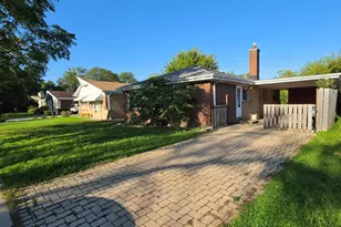 8512 Frontage Rd, Morton Grove, IL 60053 - Photo 3