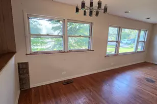 8512 Frontage Rd, Morton Grove, IL 60053 - Photo 7