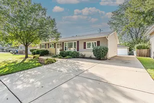 224 Redwood Ave, Elk Grove Village, IL 60007 - Photo 23