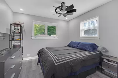 224 Redwood Avenue, Elk Grove Village, IL 60007 - Photo 13