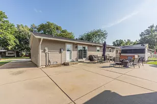 224 Redwood Ave, Elk Grove Village, IL 60007 - Photo 25