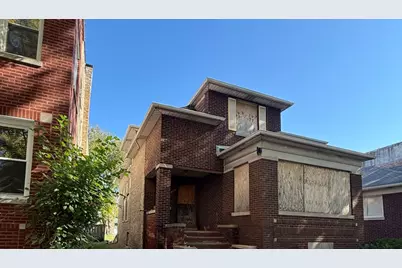 7521 S Ridgeland Avenue, Chicago, IL 60649 - Photo 1