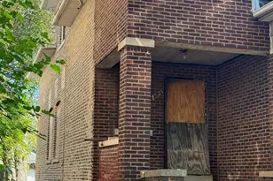 7521 S Ridgeland Ave, Chicago, IL 60649 - Photo 5
