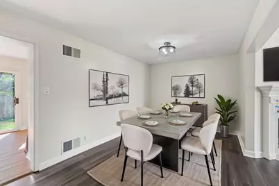 1931 Farnham Court, Schaumburg, IL 60194 - Photo 7