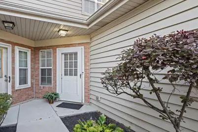 94 Golfview Drive, Glendale Heights, IL 60139 - Photo 3