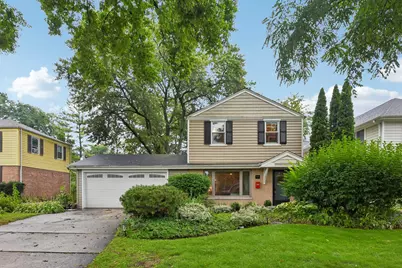 606 S Dryden Place, Arlington Heights, IL 60005 - Photo 1