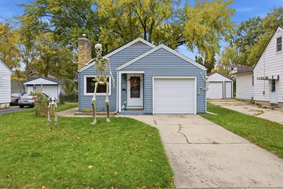 124 S Commonwealth Avenue, Elgin, IL 60123 - Photo 1