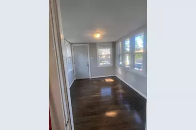 915 N Vine Street, Joliet, IL 60435 - Photo 3
