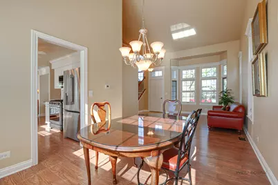 18035 W Banbury Drive, Gurnee, IL 60031 - Photo 11