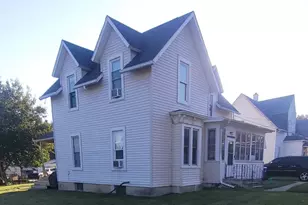 928 State St, Dekalb, IL 60115 - Photo 1