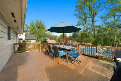 1032 Valley Stream Drive, Wheeling, IL 60090 - Photo 25
