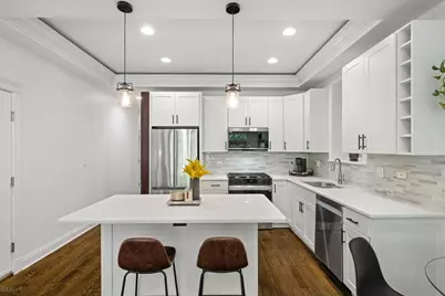 2828 N Dawson Avenue #1N, Chicago, IL 60618 - Photo 9