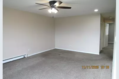 1156 Copperfield Lane #E, Schaumburg, IL 60193 - Photo 3
