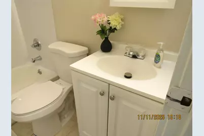 1156 Copperfield Lane #E, Schaumburg, IL 60193 - Photo 9