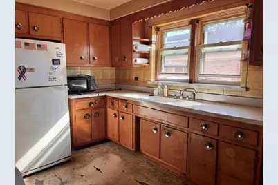 5744 S Menard Avenue, Chicago, IL 60638 - Photo 5