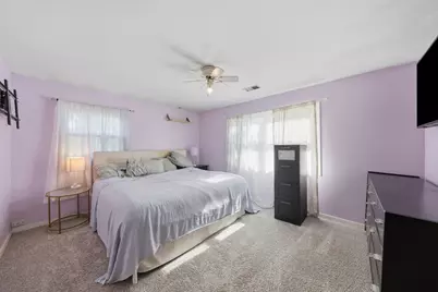 620 E Maple Street, Lombard, IL 60148 - Photo 3