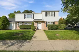 620 E Maple St, Lombard, IL 60148 - Photo 1