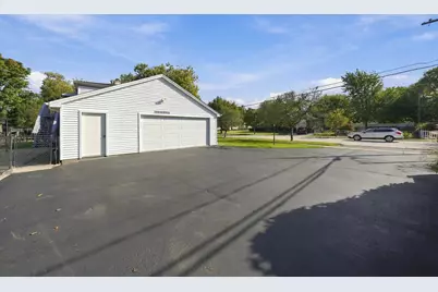 620 E Maple Street, Lombard, IL 60148 - Photo 43