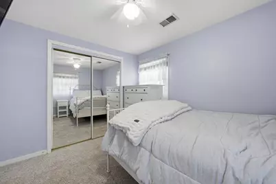 620 E Maple Street, Lombard, IL 60148 - Photo 5