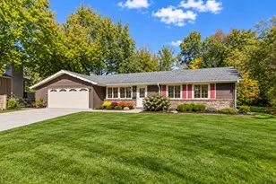 608 Andrew Ct, Schaumburg, IL 60193 - Photo 1