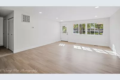 608 Andrew Court, Schaumburg, IL 60193 - Photo 5