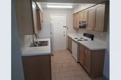11030 S Ridgeland Avenue #8, Worth, IL 60482 - Photo 3
