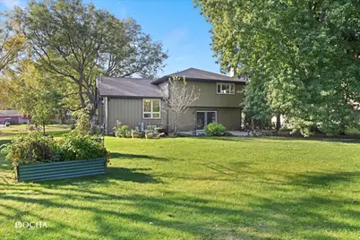 29W178 Spring Lake Drive, Naperville, IL 60564 - Photo 5