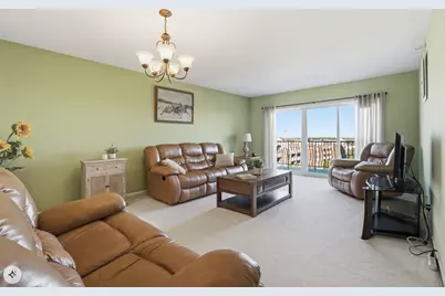 7061 W Touhy Avenue #710, Niles, IL 60714 - Photo 9