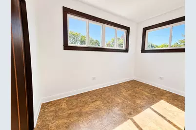 2823 W Balmoral Street #2W, Chicago, IL 60625 - Photo 9