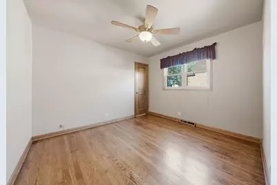 10937 S Tripp Avenue, Oak Lawn, IL 60453 - Photo 17