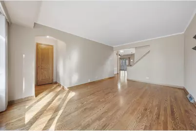 10937 S Tripp Avenue, Oak Lawn, IL 60453 - Photo 7