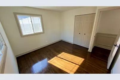 15722 Woodlawn East Avenue, South Holland, IL 60473 - Photo 11