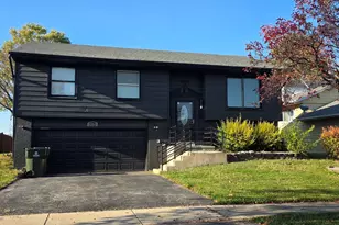 4064 Indian Hill Dr, Country Club Hills, IL 60478 - Photo 1
