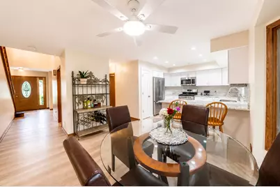 6 Heather Lane, Hawthorn Woods, IL 60047 - Photo 11