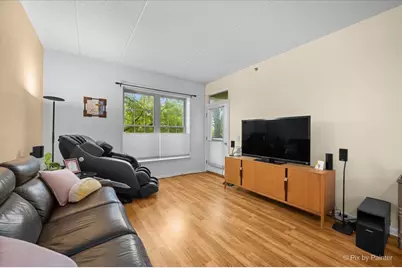 3100 Town Square Drive #101, Rolling Meadows, IL 60008 - Photo 9