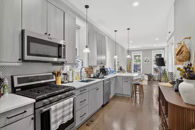 1053 N Winchester Avenue, Chicago, IL 60622 - Photo 3