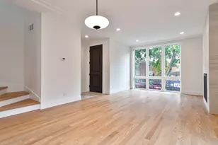 2716 N Hamlin Ave, Chicago, IL 60647 - Photo 3